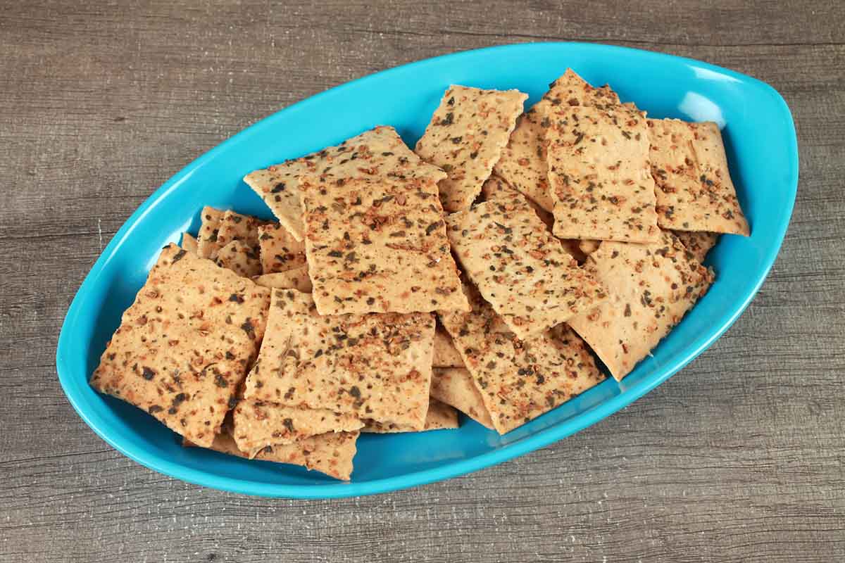 Garlic Crackers 150 Gm