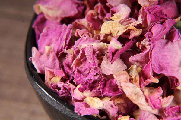 DRIED ROSE PETALS 25 GM