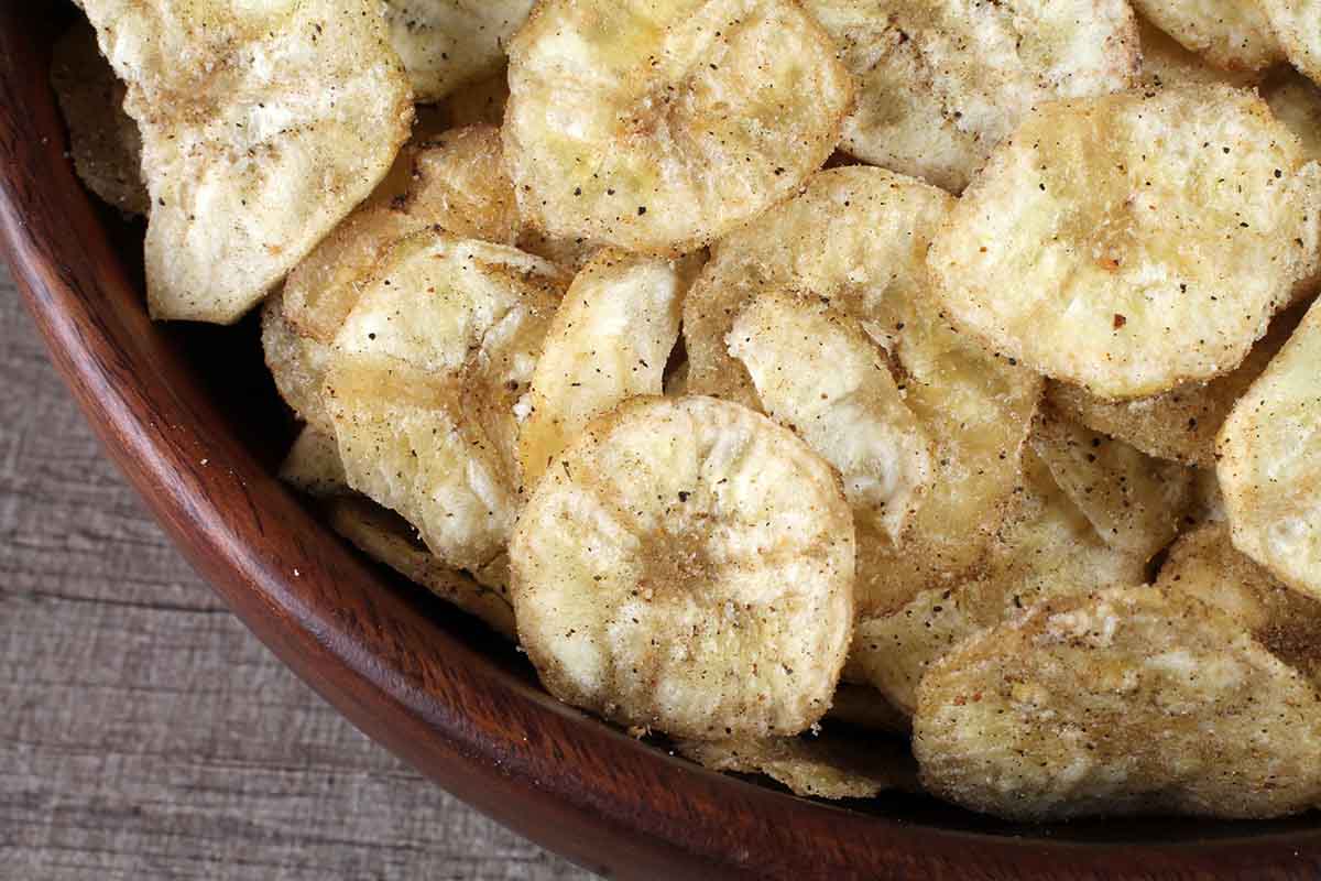 EXTRA THIN BANANA CHIPS BLACK PEPPER 200 GM